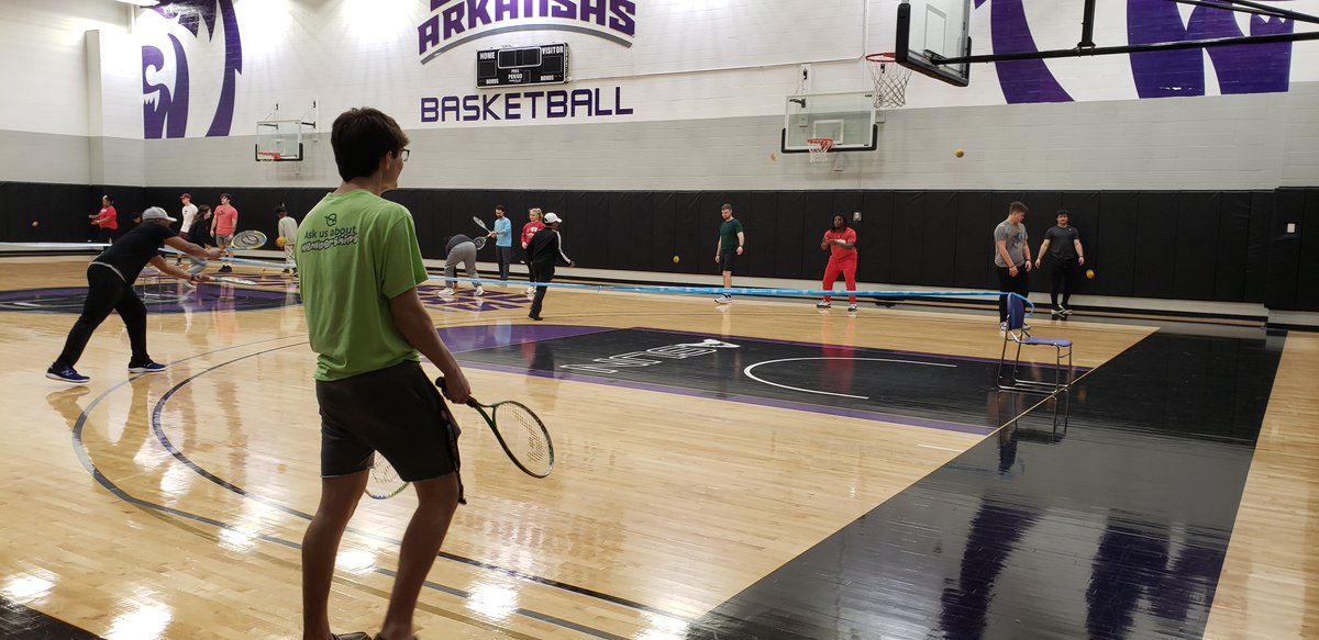 UCA_EXSS's tweet photo. In our Teaching Outdoor Education and Recreation class we love learning about all kinds of fun activities!

In one of our recent classes, the United States Tennis Association (USTA) did a presentation to our students and taught us all about tennis! https://t.co/8XL1DoGCjj