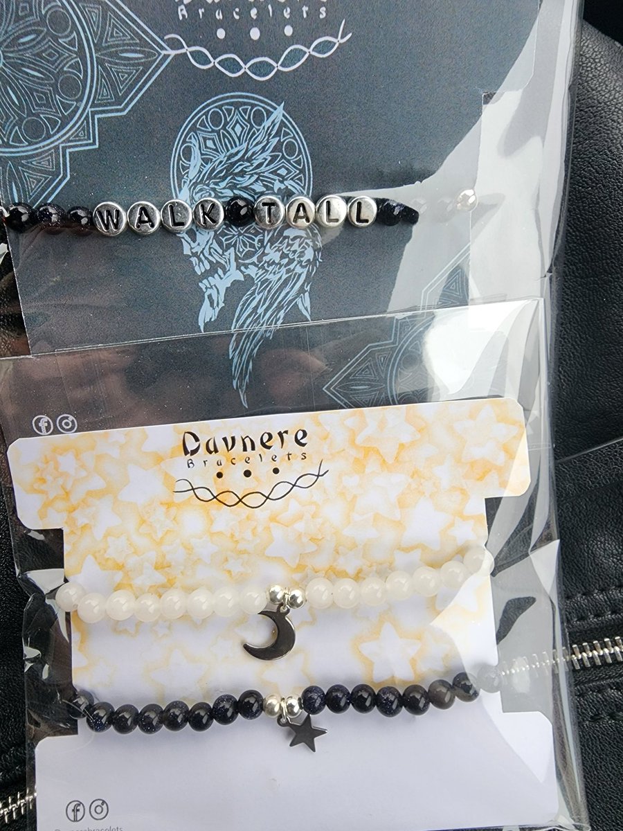 oh-em-geee !!!!!!
These bracelets are so beautiful 🥹 the one even has little flowers on the ends!

I love how I can just pull the little strings to loosen/tighten them too, they are so well made ahhh I can't 😭

thank you <a href="/davnerebracelet/">Davnere Bracelets</a> <a href="/DavnereCaelum/">💫Davnere💫 Keep on keeping on!</a>