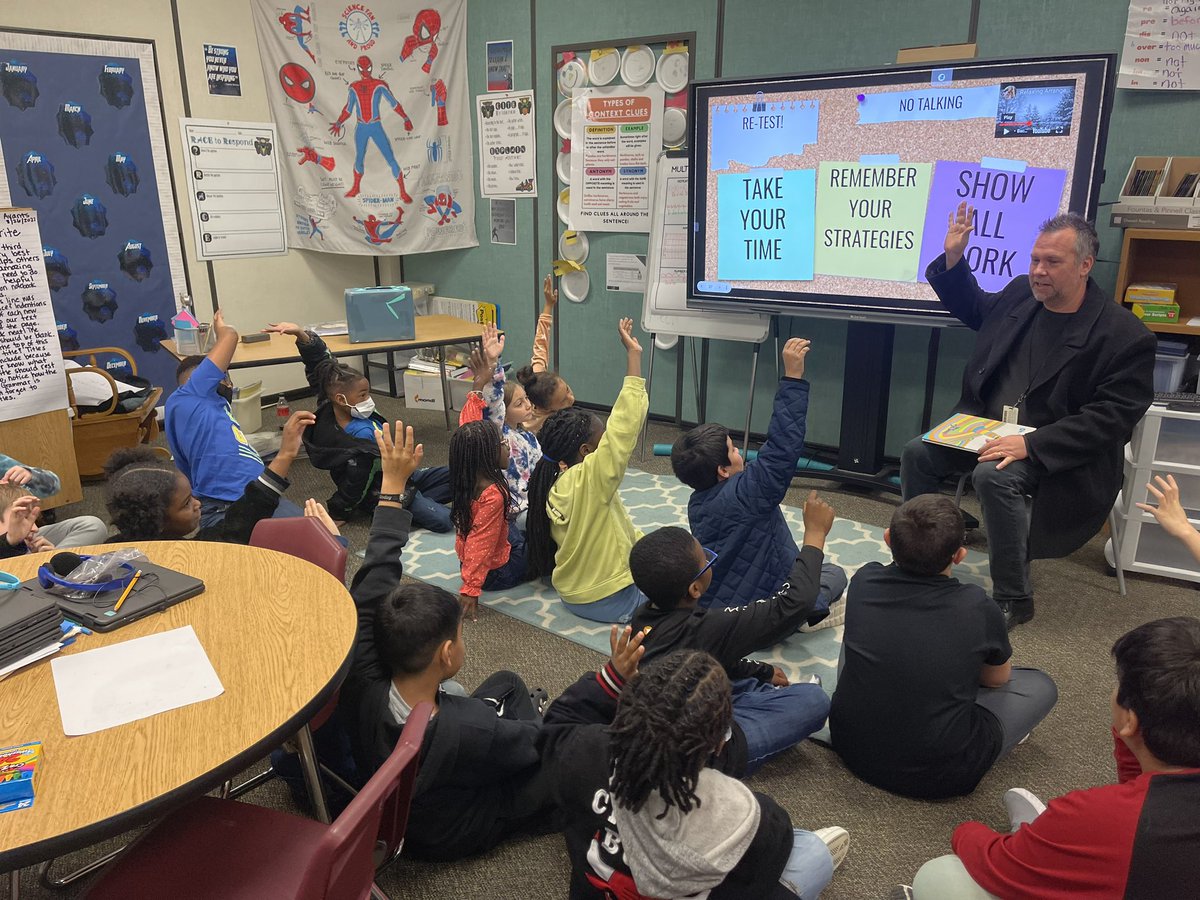 We had so much fun with sweet on reading ! Thank you for visiting us !!@msmithcounselor  #humbleisd <a href="/HumbleISD_OE/">Oaks Elementary</a> 👏🏼🤩