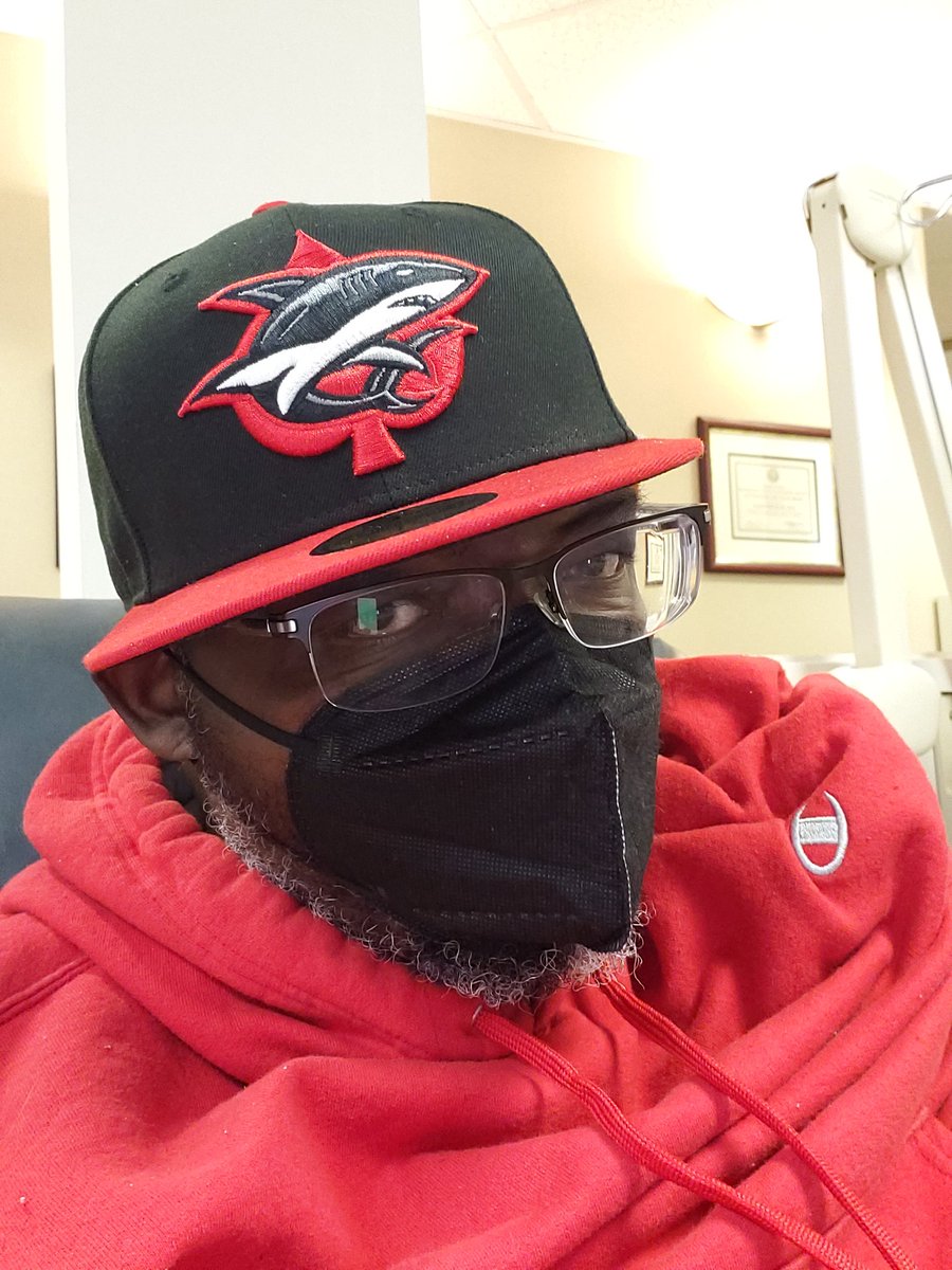 Dank1TheVandal's tweet photo. Last doctor's appointment for the week out the way, rockin the "Card Sharks" designed by Clinker Ryan of @newenglandfitteds.
#TheClinkroom #ClinkerRyan #CardSharks #customhat #size734 #AccessibleExcellence #NOSIDEPATCHGANG #WhyBeTrendyWhenYouCanSetTheTrend https://t.co/Bcz13JP7pw