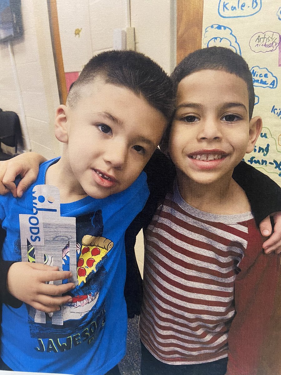 ldswildrobot's tweet image. Roz was found by our littlest tiger cubs hiding in the kindergarten cafeteria!! She must have wanted some lunch!! Great job finding her tiger cubs!! @DonovanSchool #donovanstrong #FTS4RKIDS