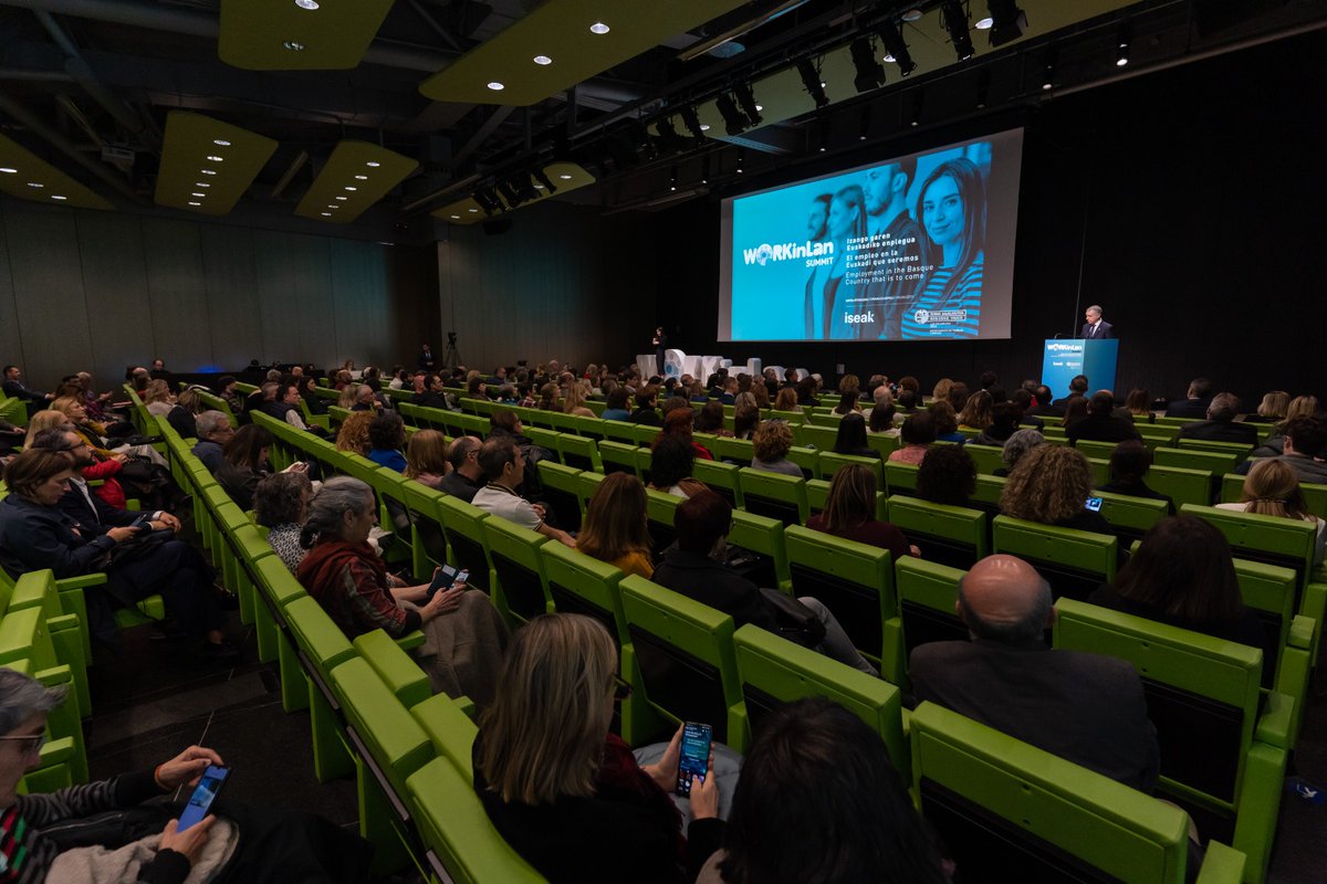 🗣️Hemos logrado impulsar el debate que interesa a los ciudadanos: el de la #igualdad de oportunidades en el #empleo con derechos para Euskadi para progresar sin dejar atrás a nadie.

#workinglansummit #empleo