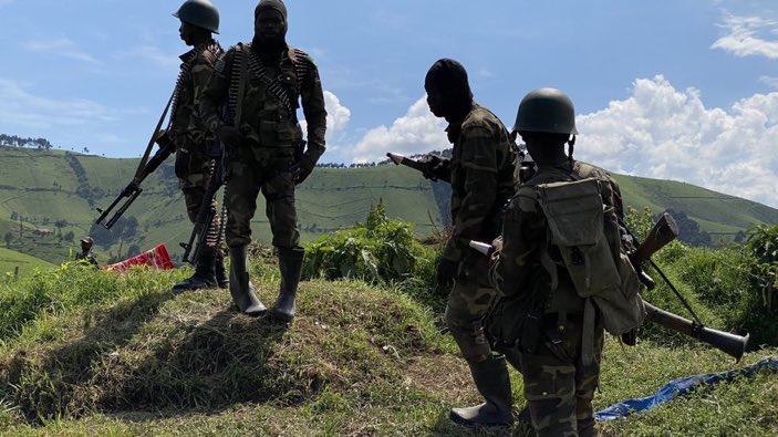 bakadifuilaChri's tweet photo. Urgent🚨
Affrontements #FARDC-#M23, à 16h 40, des sources locales confirment la présence des #FARDC à 3km de la cité stratégique de #Kitshanga. "Ns voyons à distance notre armée sur des collines au dessus de Kitshanga. M23 sont à #Rusinga et à #Ndondo, à +-2km de Kitshanga", hbt https://t.co/dtSPsYimKc