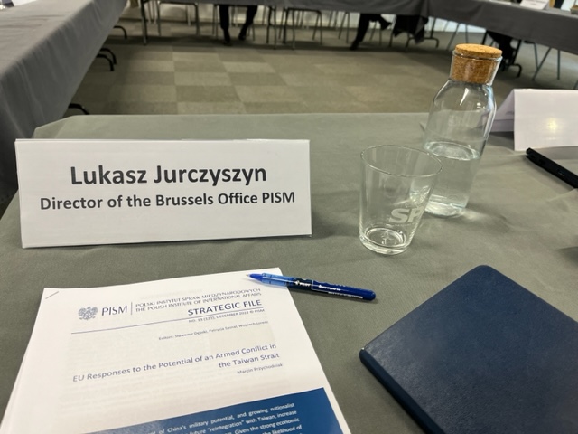 Today @PISM_Brussels & @merics_euby we held a closed-door seminar over @Molos123 paper on🇪🇺responses to potential escalation in the Taiwan👇pism.pl/publications/e…. Timely exchanges with top speakers @Fraghiretti @Shilinabolan & participants,moderated by @grzestec.
@PISM_Poland