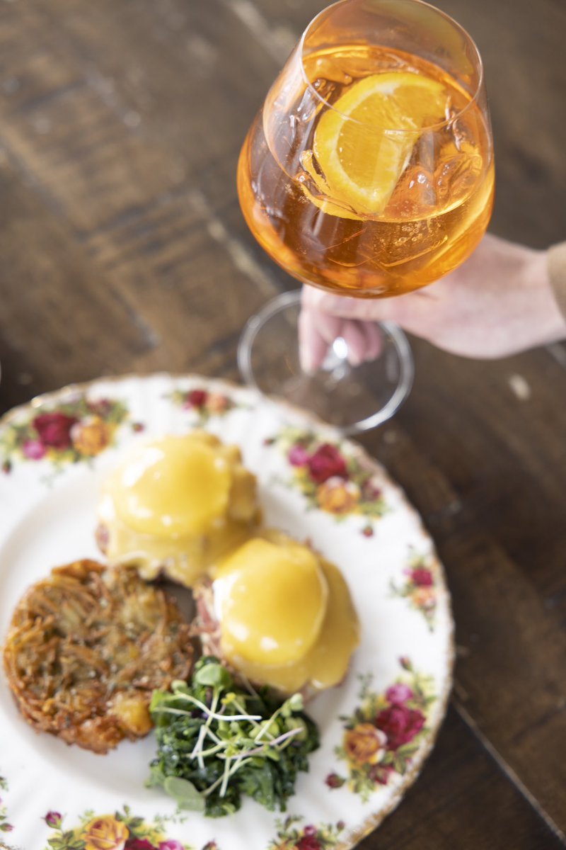 Who’s ready for the long weekend?! 🙋 Gather the fam for: 
🍽️ Dinner &amp; Chefs Tasting
🫖 Afternoon Tea
☕️ Hot Chocolate Fest
🍳 Brunch &amp; Mimosas 
🍸 Cocktails &amp; Snacks
🥗Sunday Supper Club
So much to do, eat and drink. Happy family day weekend! 
#yyc #yyclongweekend #yyceats