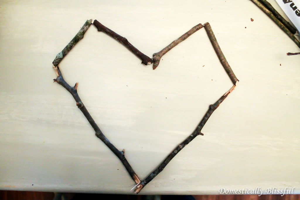 Come show your love for the outdoors tomorrow from 10-11:30 am at Family Outdoor Club!