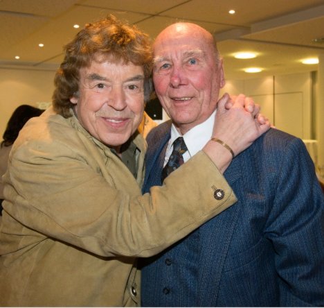 Ruhe in Frieden, lieber Tony! Du warst ein guter Freund. 
Die Familie Eckel trauert mit den Angehörigen und wünscht Ihnen viel Kraft in dieser schweren Zeit. 🕯️🕯️