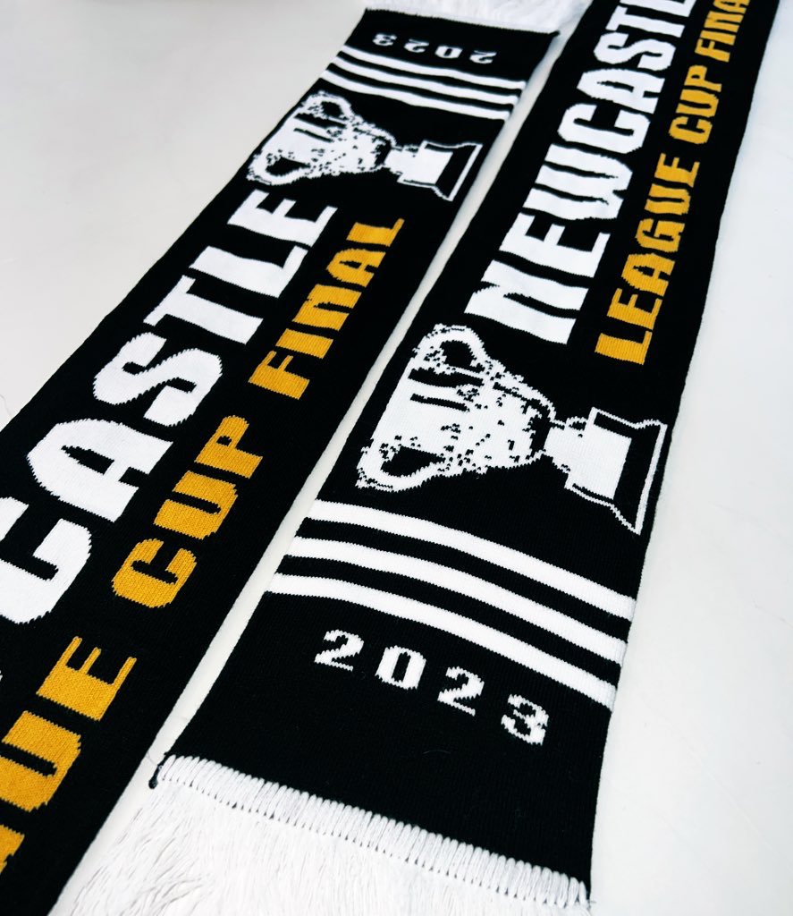 NUFC_HQ's tweet image. I’ve got a two #NUFC League Cup Final scarfs I designed up for grabs for two lucky winners! To enter:

➡️ Follow @NUFC_HQ
🔁 RT this post 

I’ll pick two winners at random after the Liverpool game tomorrow night. Good luck.

⬛️⬜️⬛️⬜️⬛️⬜️