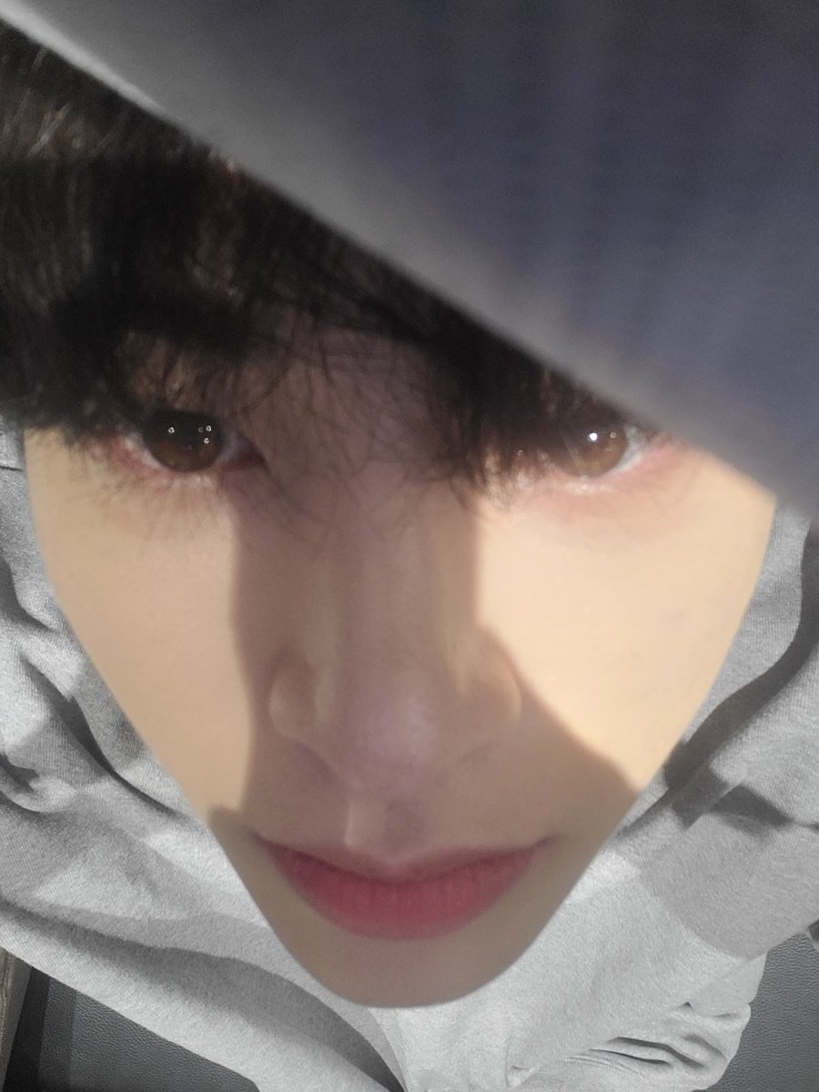 SAH1SL4Y's tweet photo. happy birthday junghwan i wish for nothing but the best for you , grow healthily , i will lovingly look at u ❤️

HWANDERFULYEARS WITH JUNGHWAN
#HELLOitsJUNGHWANday
#슈퍼킹카우베이비_화니짱_생축
#SOJUNGHWAN #소정환
@treasuremembers https://t.co/8QDQuZIeAC