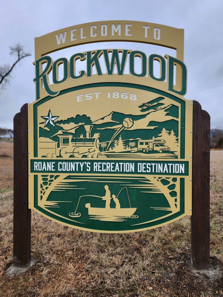 VisitRoane's tweet photo. #Congratulations to the City of Rockwood on their new #welcomesigns!🎉🎉 We were happy to celebrate these beautiful signs at an unveiling ceremony this week. #rockwoodtn #rockwoodtnrocks https://t.co/hDNs5B2COS