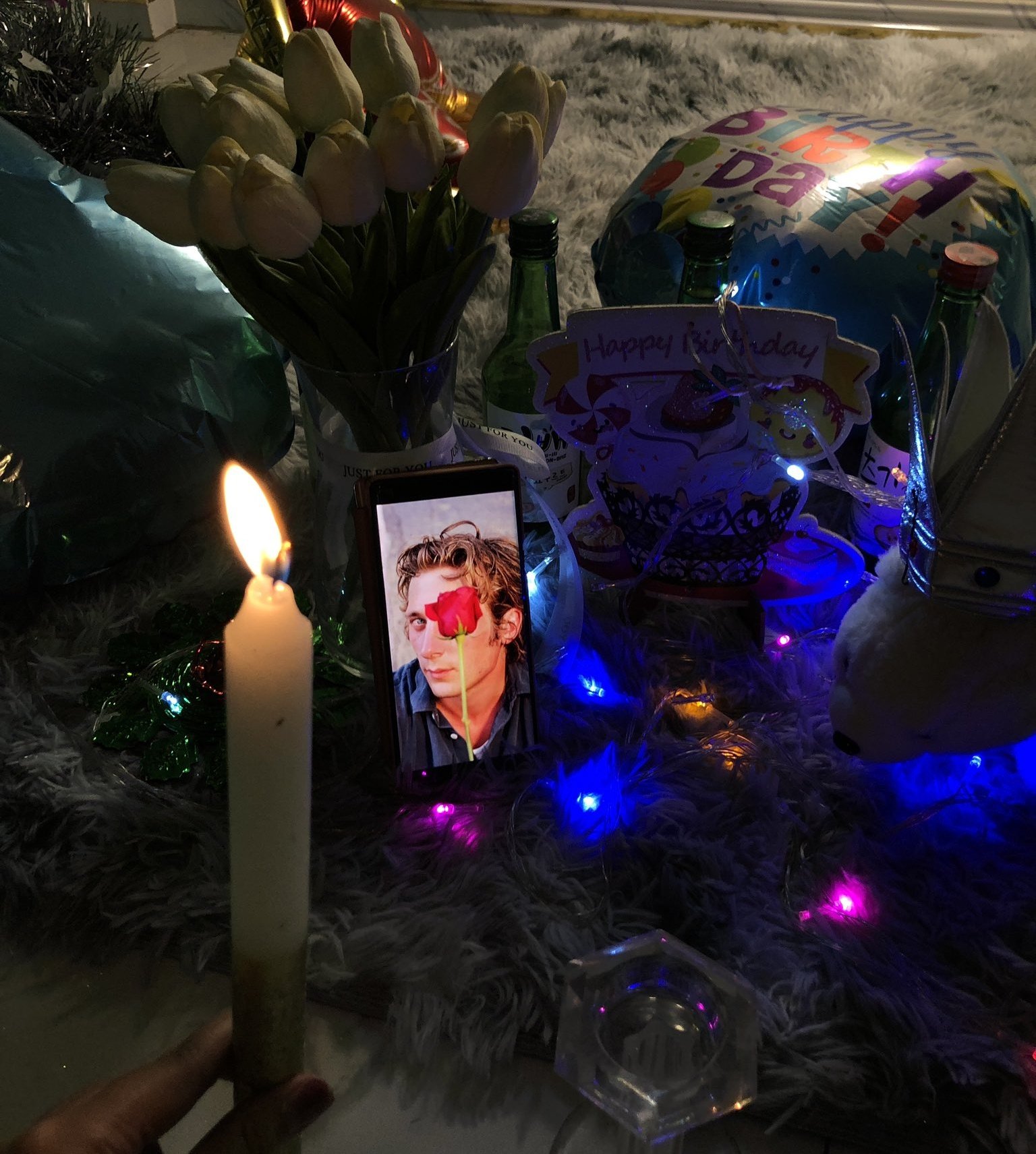                                         happy birthday to jeremy allen white                