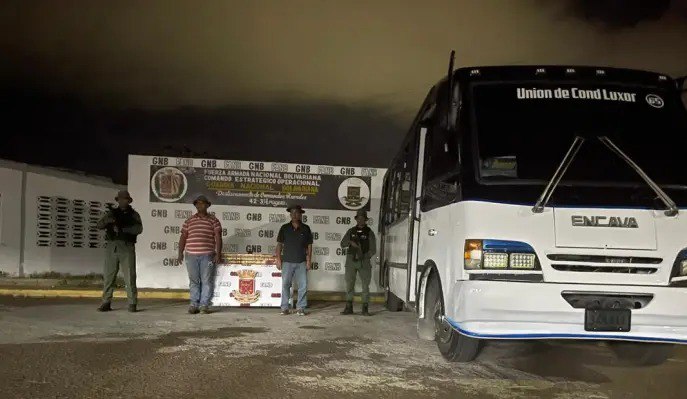 Guardia Nacional Bolivariana frustró secuestro en Aragua
<a href="/dhernandezlarez/">GJ. Domingo Hernández Lárez</a>
<a href="/GnbGaranteDePaz/">Guardia Nacional Bolivariana</a>

#ElEsequivoEsDeVenezuela
venezuela-news.com/guardia-nacion…