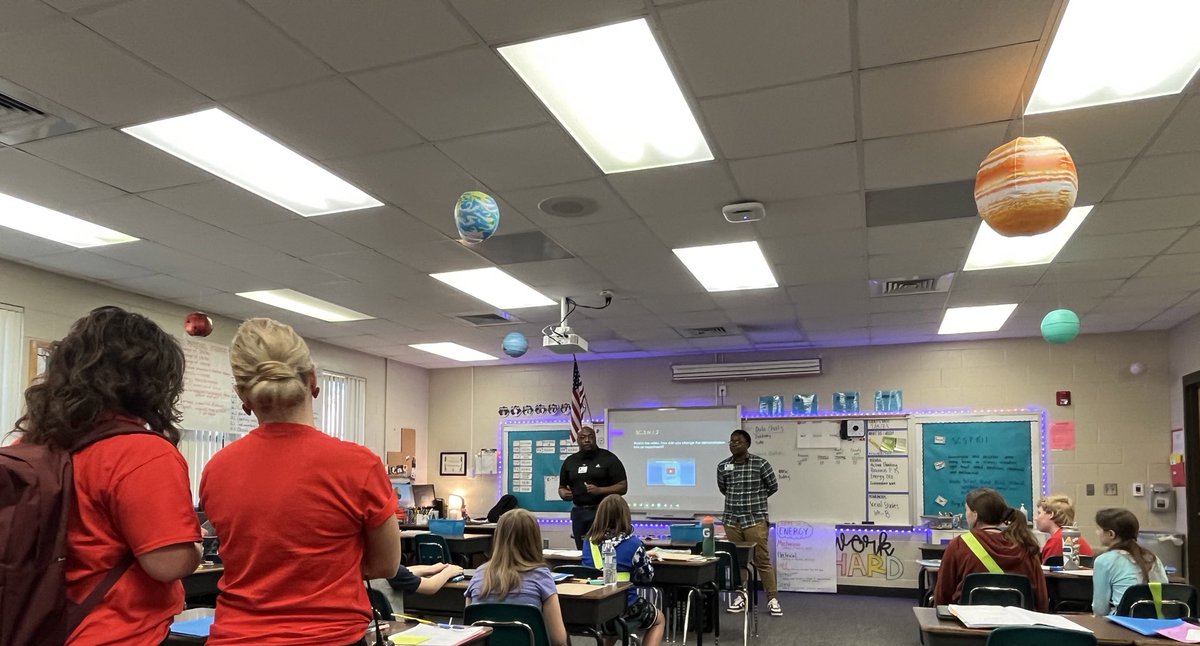 How awesome to start my day with TWO groups of Transformation Schools admin in the same place!  Mr Jacobs and Dean Smith visited East Marion 5th graders this morning.  <a href="/EMETweets/">Bobcat Pride</a> <a href="/LakeWeirMiddle/">Lake Weir Middle</a> <a href="/KinardsConnect1/">Kinard’s Connections</a> <a href="/Ashley51869918/">Ashley Kemp</a>