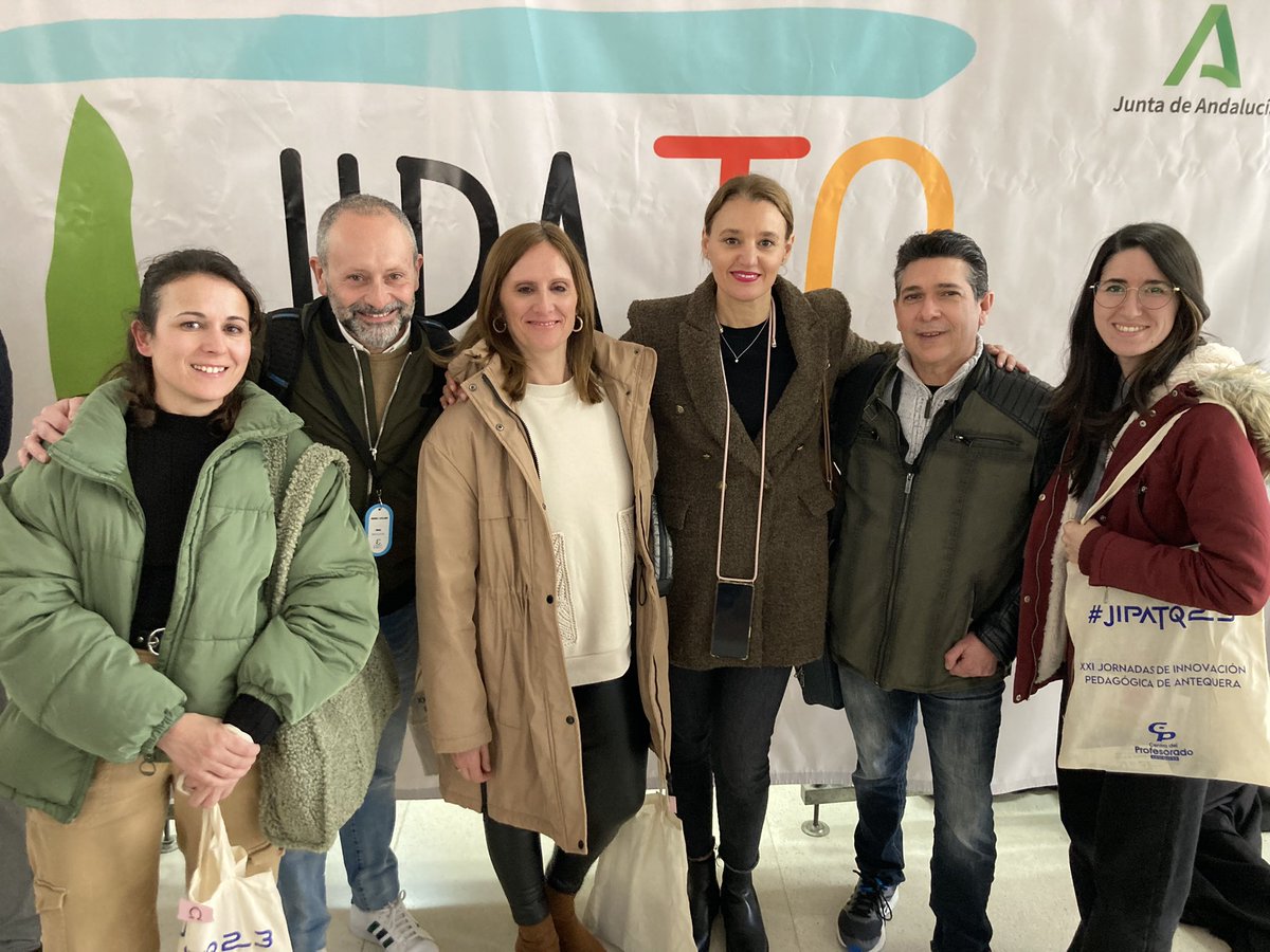 pacheco_dire's tweet photo. Team IESLasViñas @ies_vinas #JIPAtq23 https://t.co/IzEsMh14qj