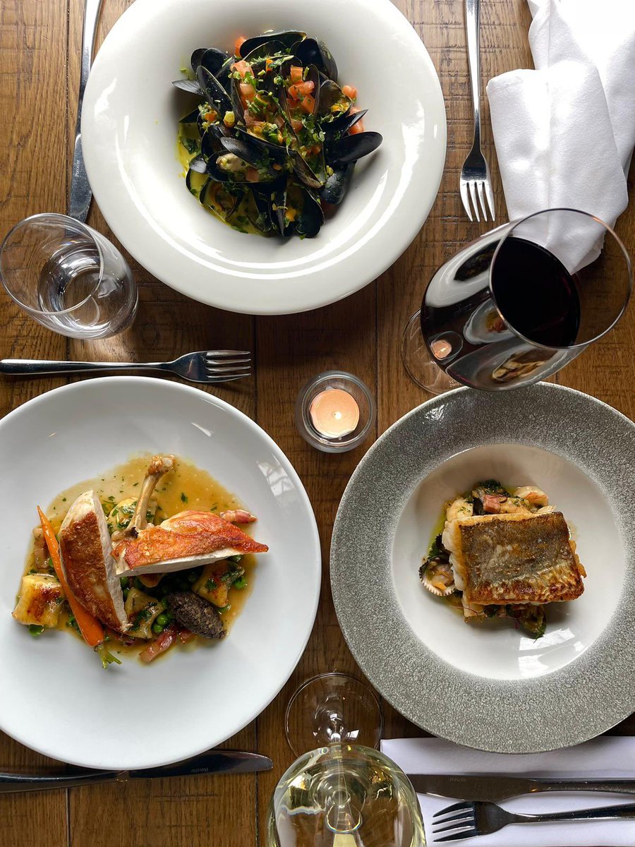 theoldspotdub's tweet photo. Weekend ready ✔️ #theoldspot #dinnerisserved https://t.co/kMsUkjobMV