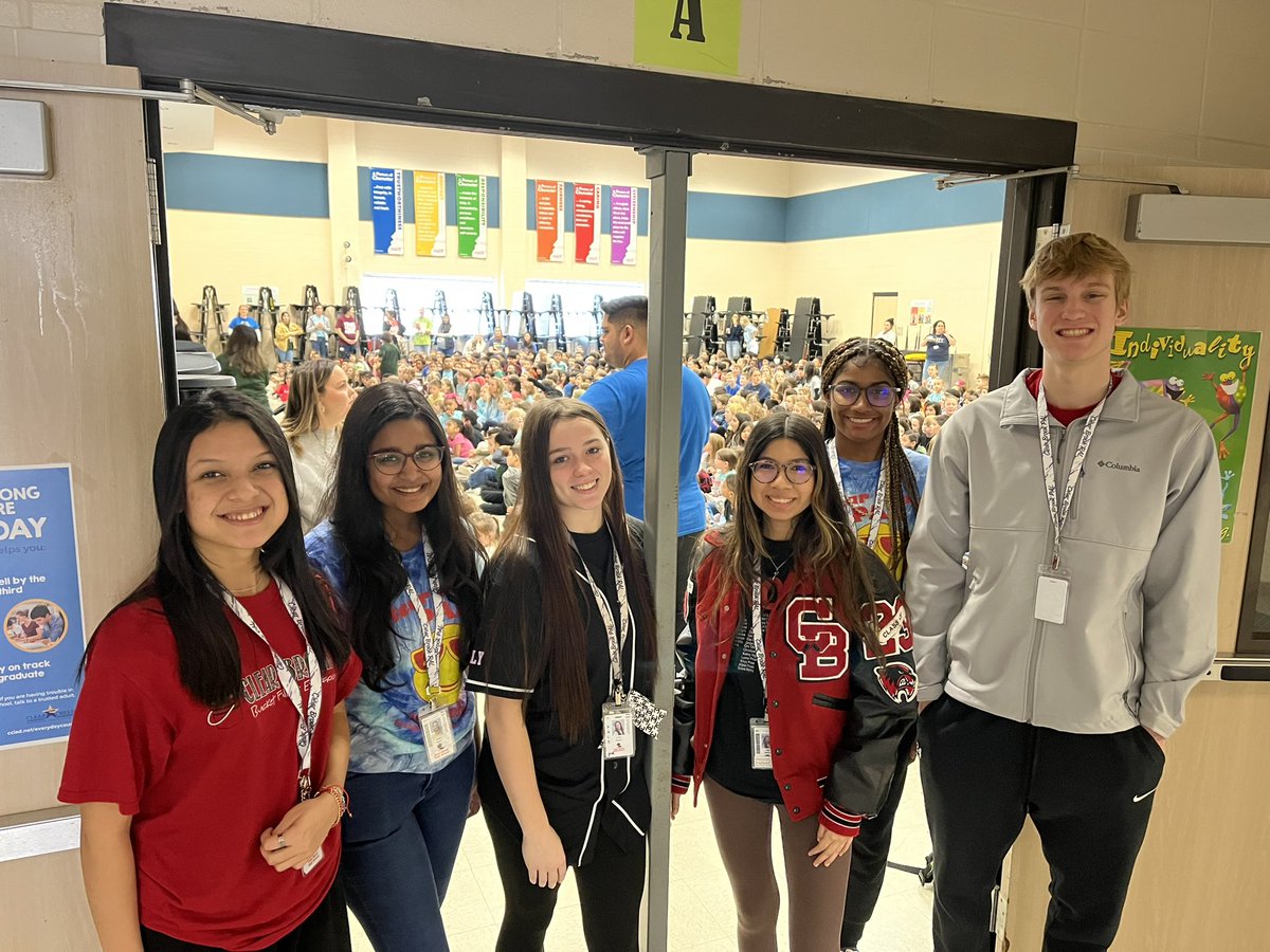 ClearBrookHS's tweet photo. THIS IS GOOD STUFF…PAL’s at Wedgewood this morning participating in their Core Value Character Rally on Trustworthiness. WOLVERINES to THE CORE!! #weareclearbrook #onaquest https://t.co/q142kU03oX