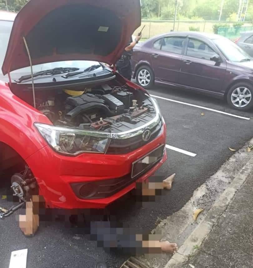 bernamadotcom's tweet photo. Lelaki maut dihempap kereta sendiri di Putrajaya

 https://t.co/JfEAbNw0HH https://t.co/6mWGyhwkMu