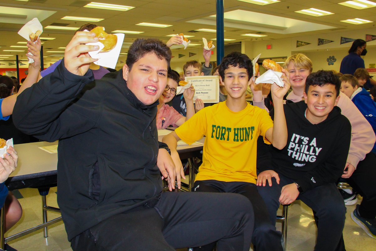 Sandburg News tweet media