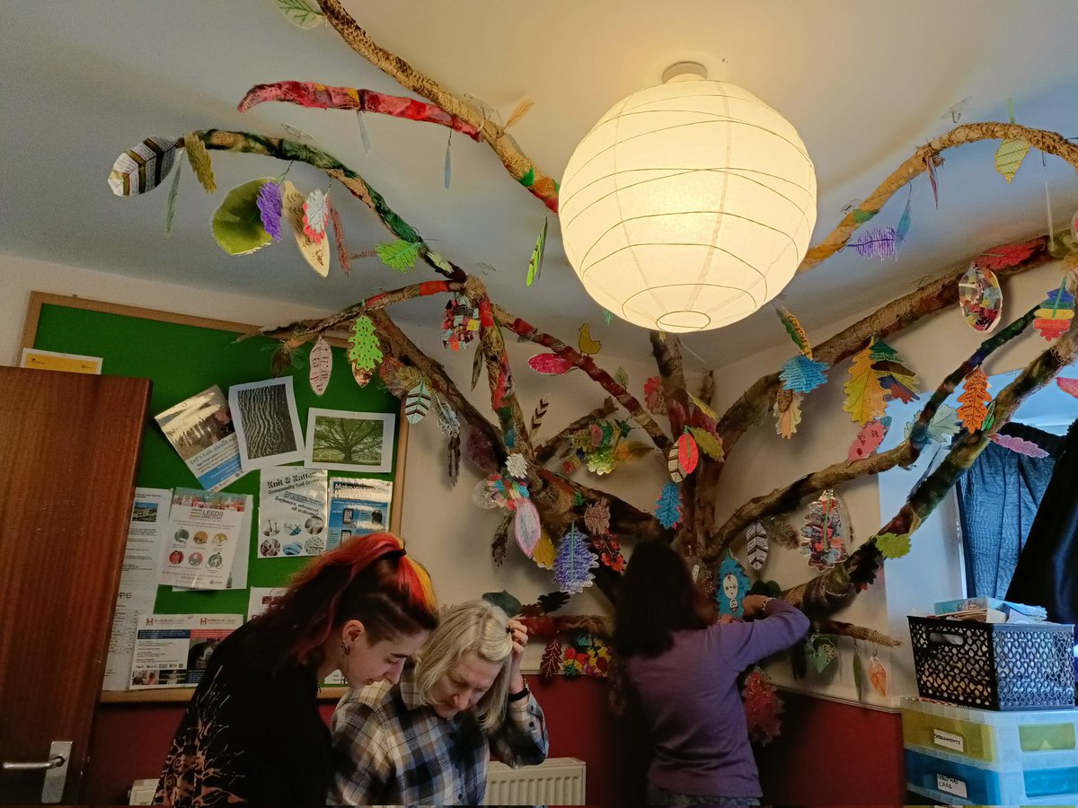 Phew we've completed the 'Tree of Hope' with the fabulous craft group <a href="/HPELEEDS/">Halton Moor & Osmondthorpe Project for Elders</a> it's been a lot of fun