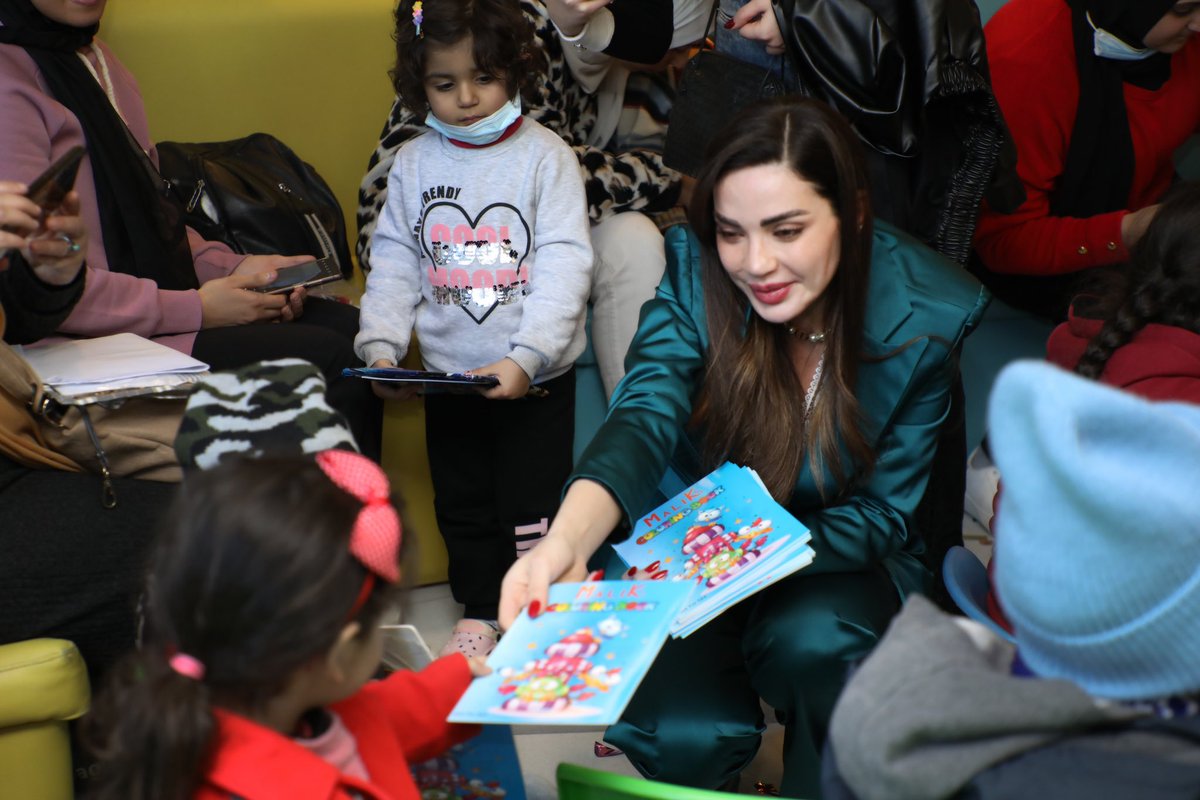 DalidaKhalil's tweet photo. هالسنة عيد ميلادي غير… منن أخدت الأمل ، أمل بالإيام الجايي♥️🙏😇                                      #داليدا_خليل #birthdaywishes https://t.co/joEB4epea5