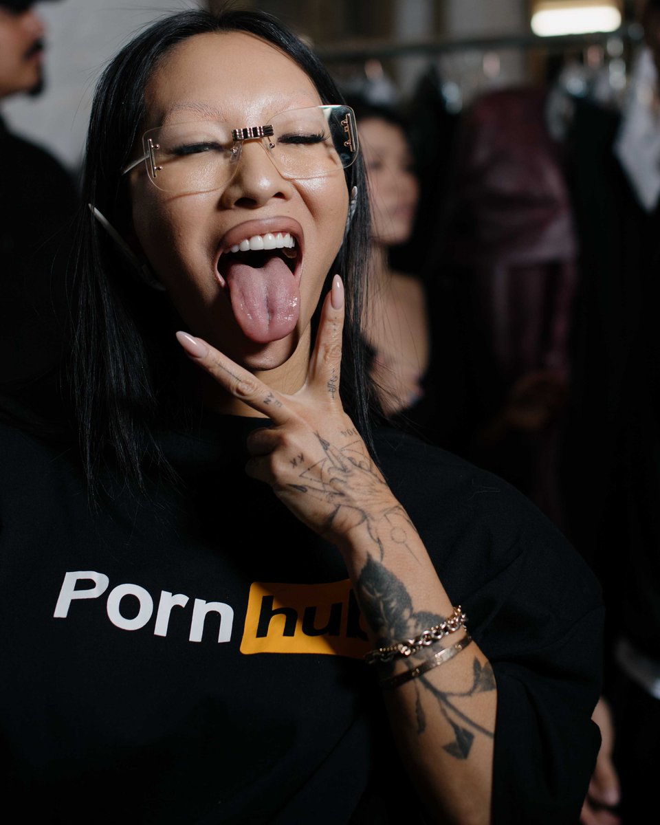 Pornhub on Twitter: "Asa Akira & Natassia Dreams backstage for Pornhub x Luis De Javier at NYFW