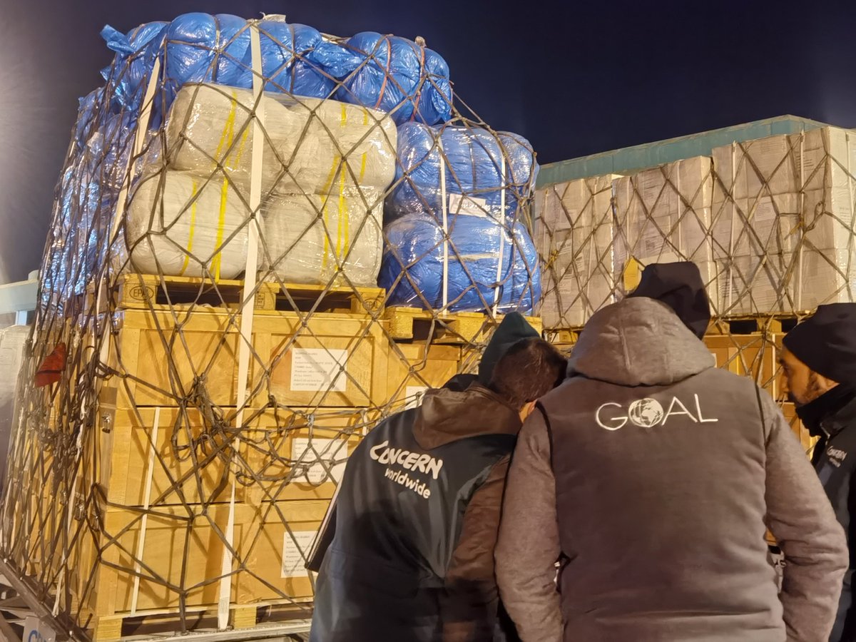 Irish_Aid's tweet photo. Ireland's largest ever deployment of humanitarian stocks has arrived in Türkiye. 

Over 100 tonnes of aid, including 9,000 blankets and 700 tents, will be distributed by our partners @Concern  and @GOAL_Global as part of Ireland's €10 million response to the disaster. https://t.co/vTBAn5PIGg