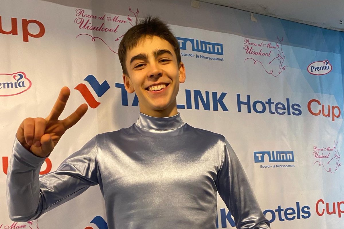 goldenskate's tweet photo. Some more off ice moments of the men’s competiton at #TallinkHotelsCup 🇪🇪

#ArletLevandi
#DenissVasiljevs
#StéphaneLambiel
#NaokiRossi 
#JariKessler https://t.co/xEIVQpqUrW