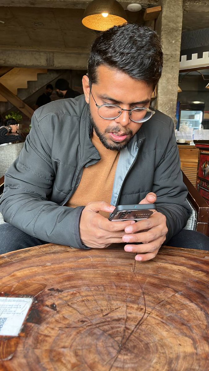 dynamo_ashiish's tweet photo. Itne dhyan se padhai kar liya hota to aaj CA aspirant k jagah CA hota🥺🥲
#cathings
#FridayFeeling
#aspirant
#amacafe https://t.co/3cNcrbZwdy