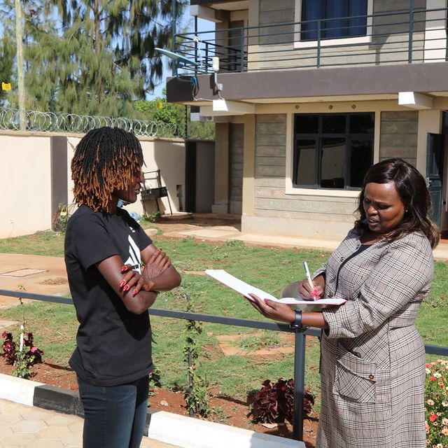 KecheiCenter's tweet photo. Privileged to host @elgeyomarakwetcounty Deputy Governor Prof. Grace Cheserek @kecheicenter! 

#ExcellenceMeetExcellence #KecheiTrainingCenter #Iten #Kenya #trainingcenter #training #sport #cardio #education #safety #hospitality #EliteAthletes https://t.co/ph5FmmbzdD