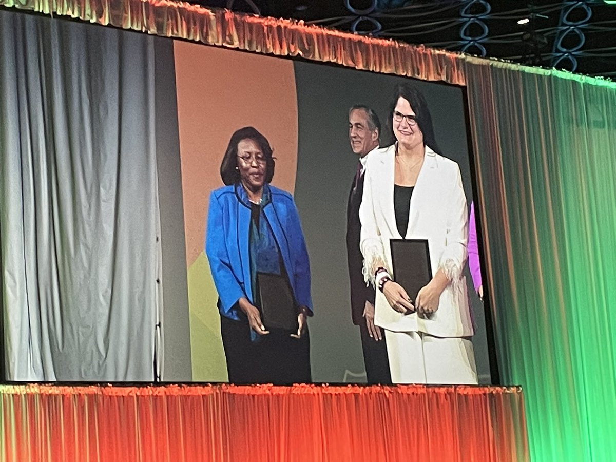 BoMatthews_BC's tweet photo. This just in from San Antonio Texas at the 2023 AASA conference… Barren County Schools very own CheyAnne Fant has been recognized as THE winner of the Women in School Leadership Awards!!! Join us in celebrating this wonderful news!  #WeAreBC!👍👍👍 https://t.co/DjjxxsijZy