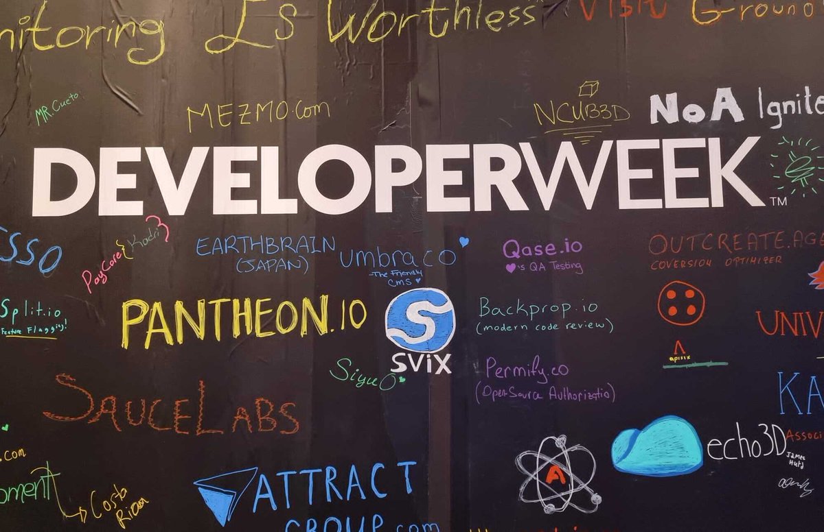 _echo3D_'s tweet image. echo3D on the #developerweek wall of fame ☁️
@DeveloperWeek #cloud #3dassetmanagement #cloudservices #techconference