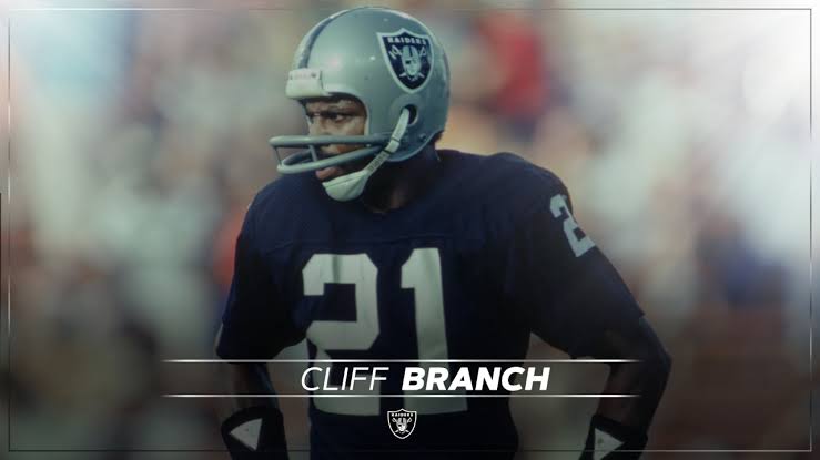 @Oswalfa28 @AmeAloMex Después de Cliff Branch, mi WR favorito de mis Raiders