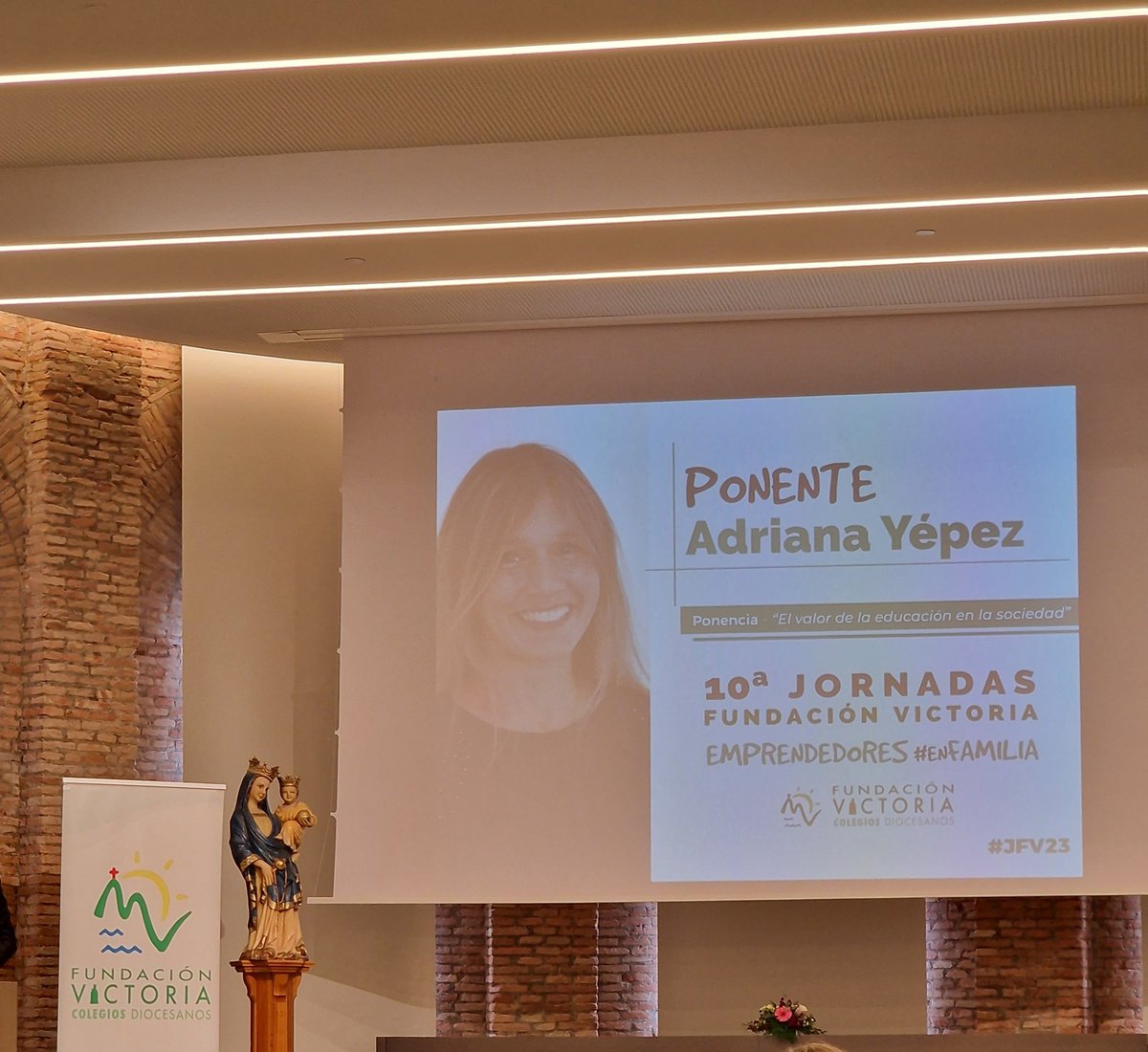 ¡Empezamos con la 10° Jornadas Fundación Victoria!
Emprendedores #EnFamilia 💚

#ColegiosDiocesanos #JFV23
<a href="/fvictoria_es/">Fundación Victoria</a> 
<a href="/FundacEdelvives/">Fundación Edelvives</a> <a href="/Edelvives/">Edelvives</a>