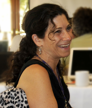 AudreyLeRoy's tweet photo. Clôturons la semaine liée à la #JournéeInternationaleDesFemmesetFillesdeScience avec Deborah Estrin #informaticienne qui s’est consacrée au développement de capteurs intelligents offrant des applications pour le suivi des #écosystèmes et #activitéshumaines
https://t.co/VcRnxl7o61 https://t.co/0V6IwAmSAg