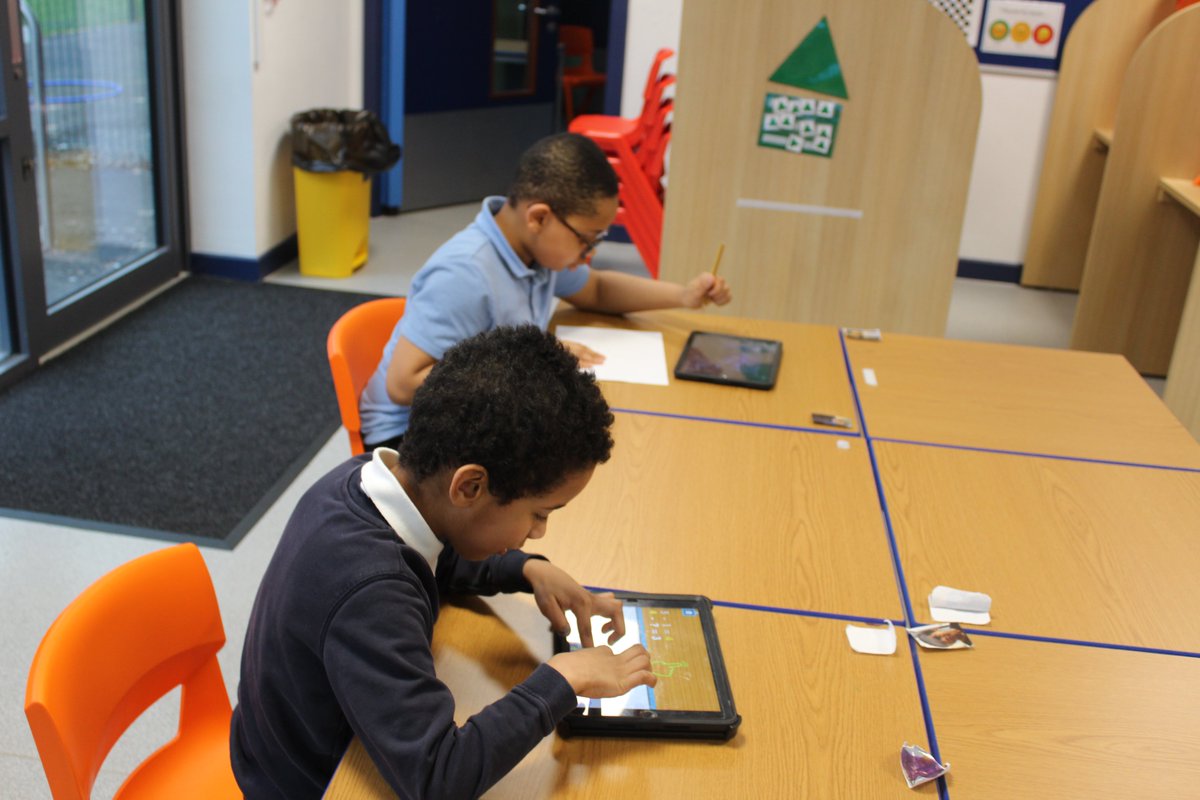 prospecthouse's tweet image. Tonight our KS2 pupils are taking in part in their very first school sleepover!
#CreateAndCommunicate #CRCArticle31 #Sleepover