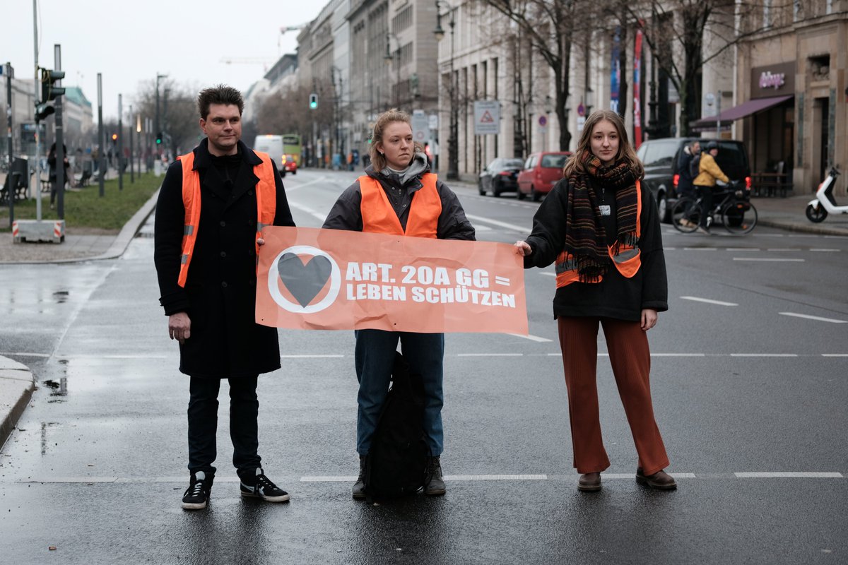 �� Menschenkind �� on Twitter: "RT @rochel_carla: Die Klimakatastrophe ist eine Katastrophe in 