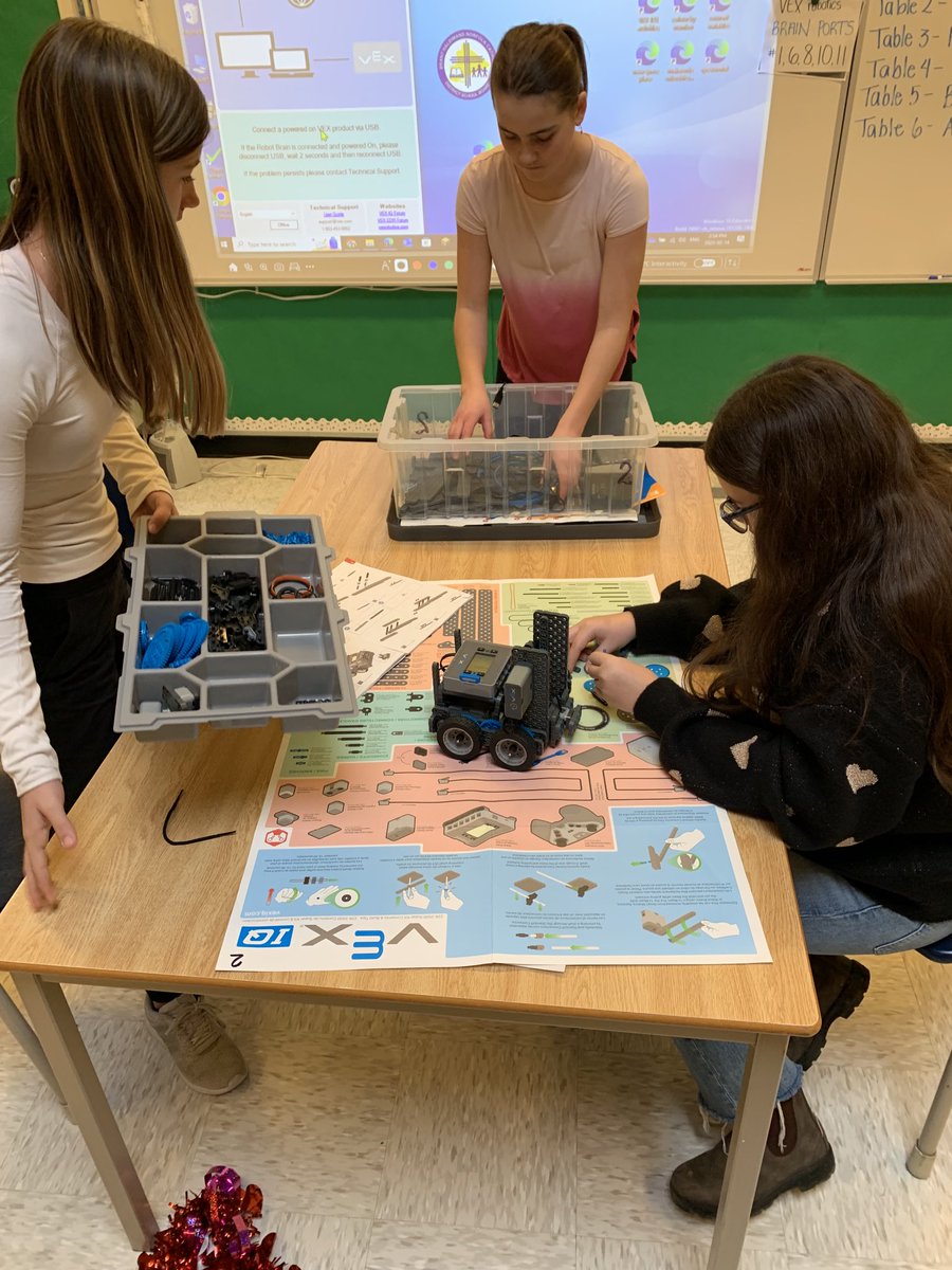 Gr 7/8 students ⁦<a href="/shcslangton/">Sacred Heart School</a>⁩ diving in to VEX Robotics. First we build, then we code! 🤖 ⁦<a href="/VEXRobotics/">VEX Robotics</a>⁩ ⁦<a href="/bhncdsbSTEM/">BHN Stem</a>⁩