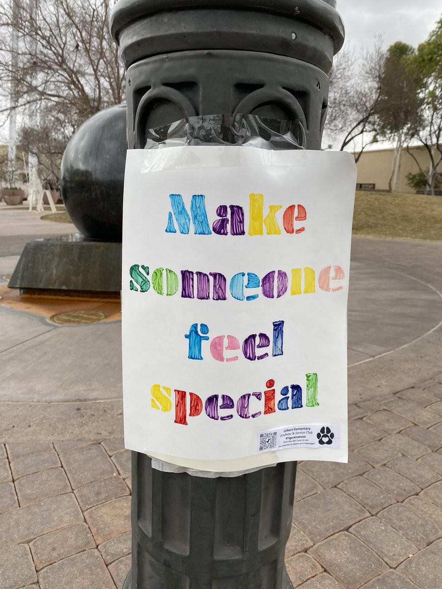 GilbertAZMayor's tweet photo. @GilbertYourTown @GilbertElTigers @GPS_District I saw 2 of their posters and clicked the QR code to send them a message! 💜 I love that they are sharing kindness! https://t.co/iTu0xtfdnA