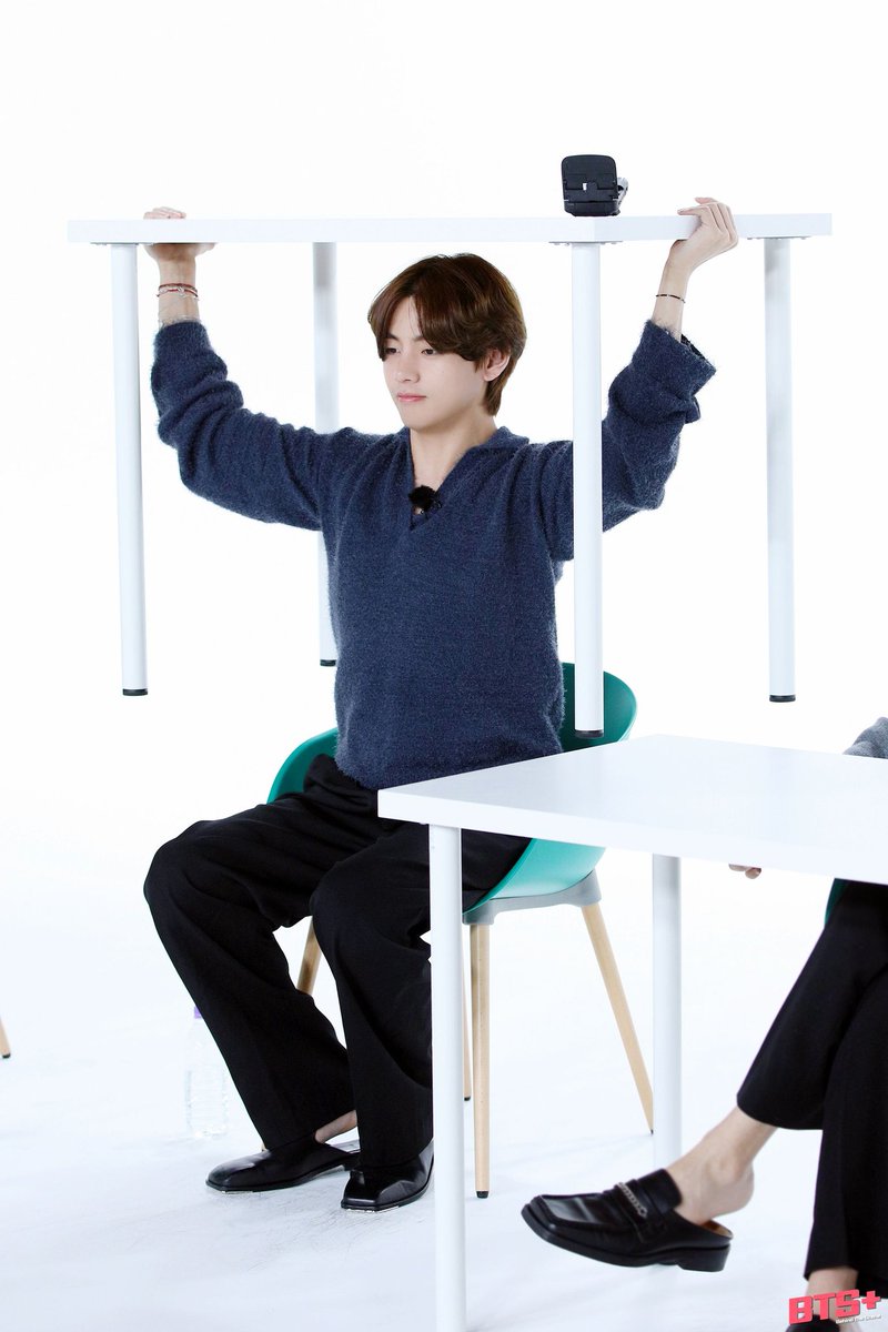 findbtsmember's tweet photo. @bayanarmyy 💪🏻! https://t.co/uXpSSLdMpi