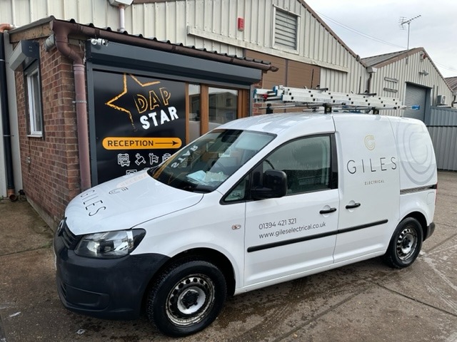 DapstarEngLtd's tweet photo. This Giles van came in for a new clutch, we were happy to help a local company get back on the road as quick as possible. #dapstar #suffolk #rendlesham #garage #mechaniclife #garage #maintenance #repair #newclutch #vanrepair #tools  #carrepair https://t.co/aJMpZShTBJ