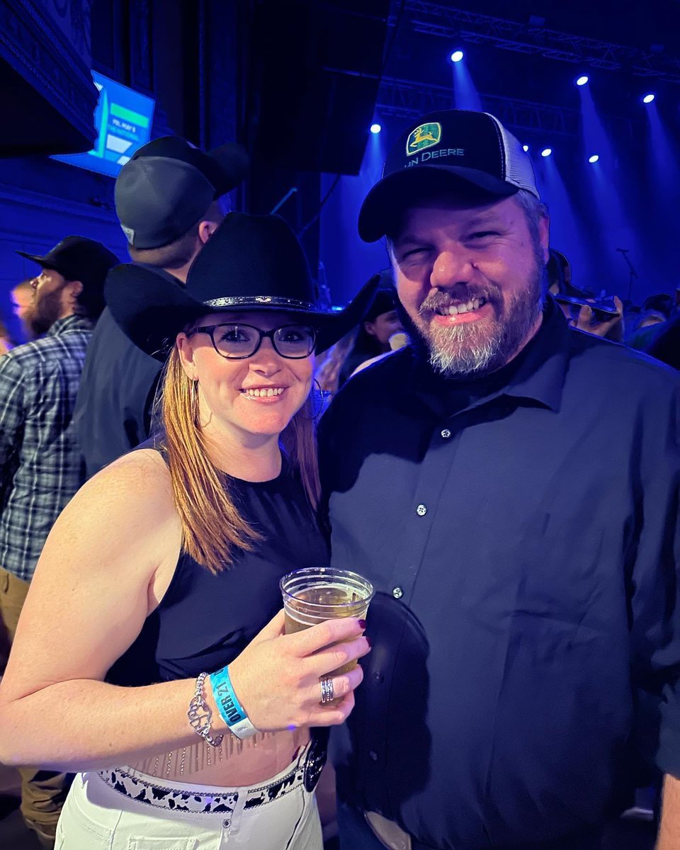 My date last night for the  concert looks like she should be a model 

<a href="/WarrenZeiders/">Warren Zeiders</a> did not disappoint 

#datenight #happywifehappylife