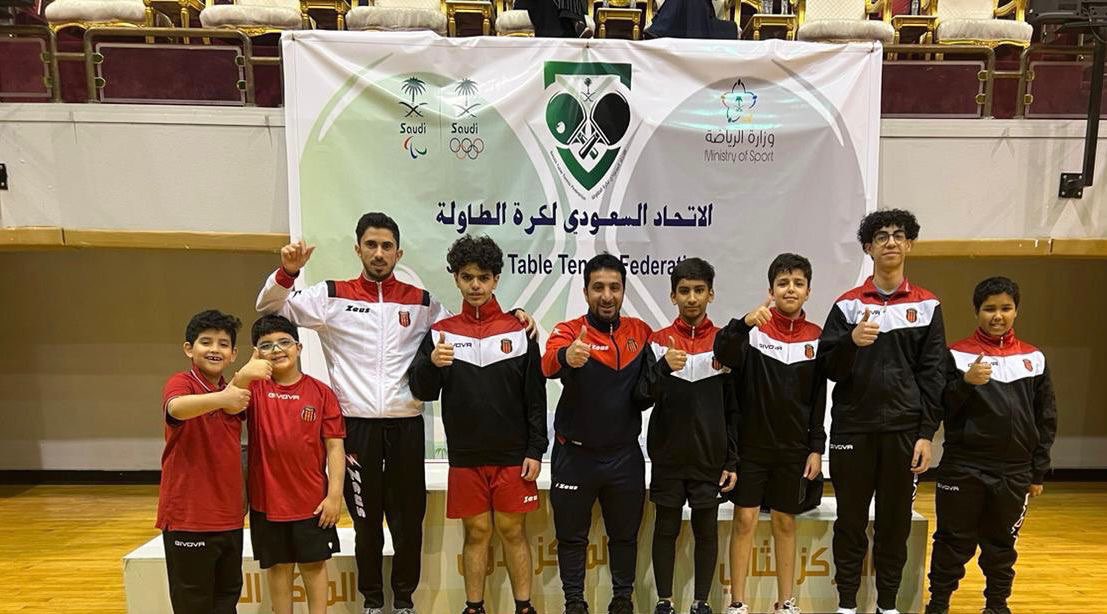 Alriyadh_SG's tweet photo. ضمن منافسات بطولة المملكة لكرة الطاولة -فئة الشباب 🏓

حقق فريق الرياض المركز الخامس من أصل 160 فريقاً من كافة مناطق المملكة 

ألف مبروك للأبطال 🖤❤️

#مدرسة_الوسطى https://t.co/A2eq1rBcTC