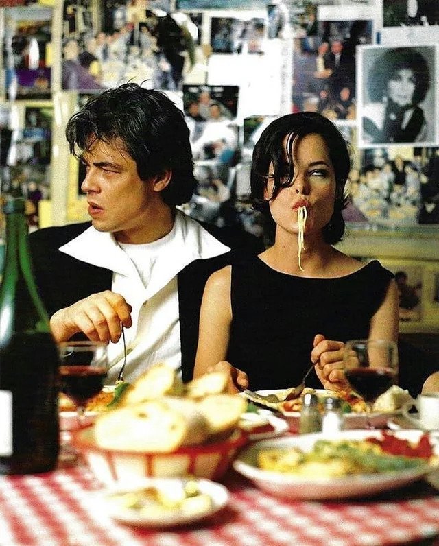 Happy Birthday, Benicio del Toro! Pictured here with Parker Posey in 1995. 