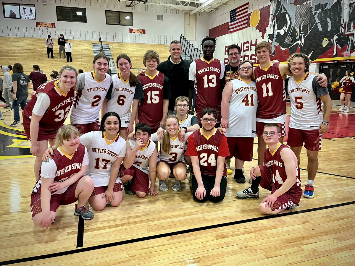 Today, Roosevelt HS celebrated their new Unified Champion School status — a top honor in partnership with ESPN and Special Olympics for schools that model inclusiveness for those with differing abilities. They are one of only 3 schools in SD to ever earn this award!#OneSiouxFalls