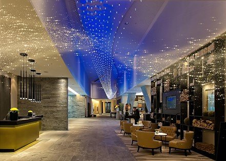 Le cadre et l’ambiance d’un lieu mêlés à d’agréables notes parfumées permettent à vos clients de vivre une expérience inoubliable. 

<a href="/Scentys/">SCENTYS</a> propose une gamme de diffuseurs de parfum professionnels adaptés au secteur de l’hôtellerie.

➡️scentys.com/expertises-ref…

#Hotels #Parfum