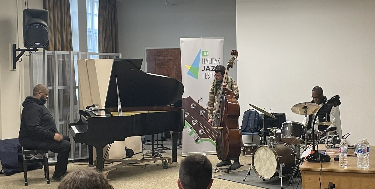 STFX Music tweet media