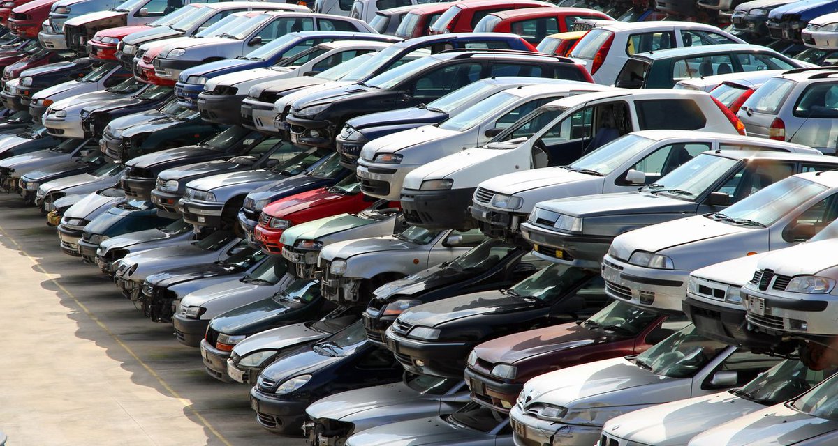 nextcars's tweet photo. Un véhicule hors d’usage (VHU) est un véhicule que son dernier détenteur destine à la destruction. Il s’agit le plus souvent d’un véhicule âgé dont le propriétaire a décidé de se séparer. https://t.co/QeCYwzjkyo https://t.co/s7y6BewCdF