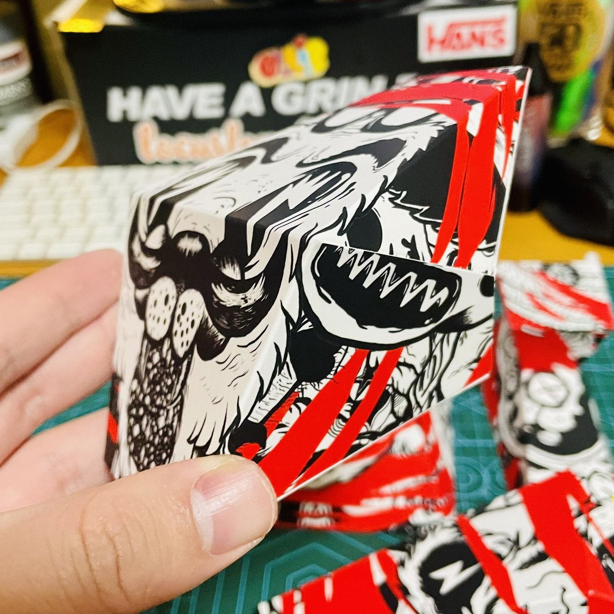 AkaCuriousBoy's tweet photo. WIP #Papertoy https://t.co/gciO0o9EQW