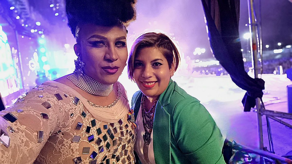 leonlaion_'s tweet photo. Más momentos de #Chaya2023 hoy con mujeres GIGANTES! 🔥
🫶🏽🍃☀️✨
-
-
#LaRioja #Argentina #Chaya #FiestasPopulares #FiestasArgentina #Arte #Art #Maquillaje #MakeUp #DragQueen #BioDrag #InstaDrag #Turismo #TurismoLGBT #Pride #LGBT #LGBTIQ https://t.co/j18eHM5MzV