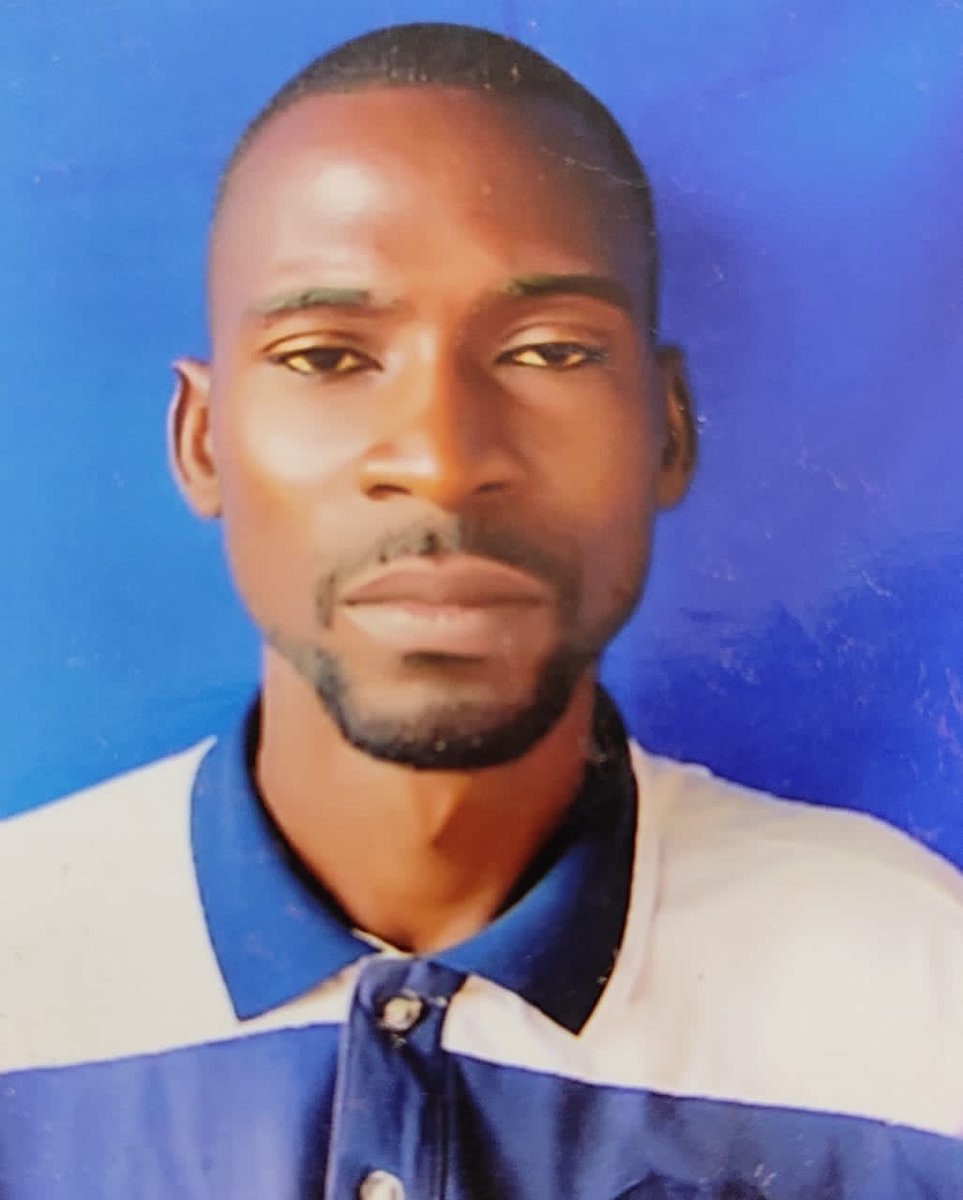 MSF_france's tweet photo. Souleymane Ouedraogo avait 34 ans. Il a rejoint #MSF en juin 2020 et avait récemment été employé comme superviseur logistique dans le projet MSF de la Boucle du Mouhoun. https://t.co/XPPNOzAbcH